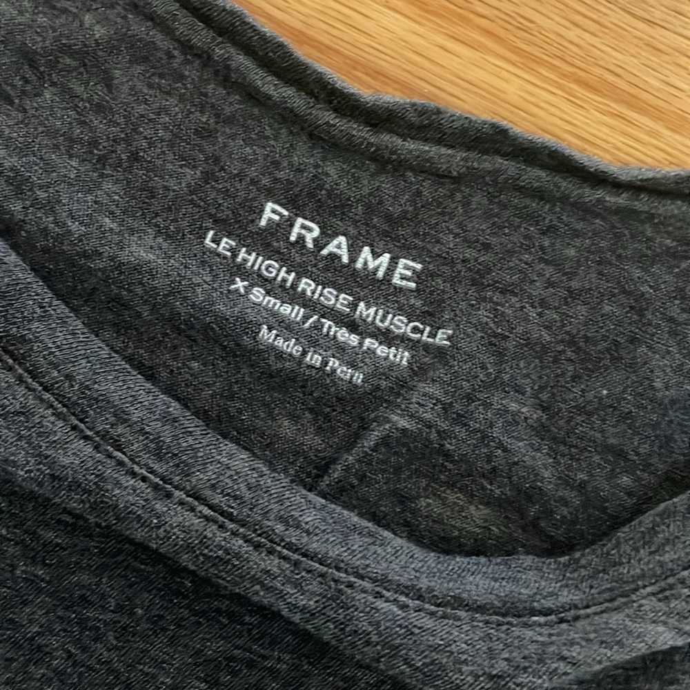 Frame Denim Le High Rise Muscle Tee in Gray - Picture 2 of 3